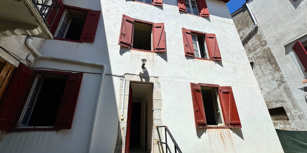 maison à ST JEAN DE LUZ (64500)